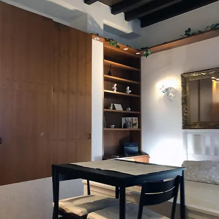 Brera Mini Studio - Duomo - Castello Sforzesco - Lanza Metro M2 Apartman *