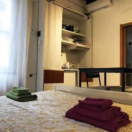 Brera Mini Studio - Duomo - Castello Sforzesco - Lanza Metro M2 *